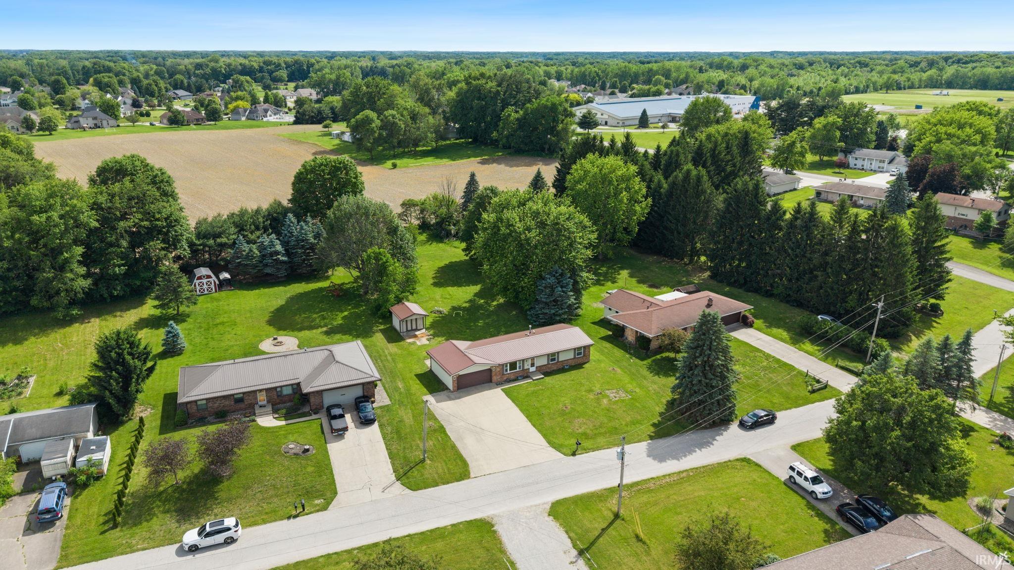 2619 E Robby Drive Warsaw IN 46580