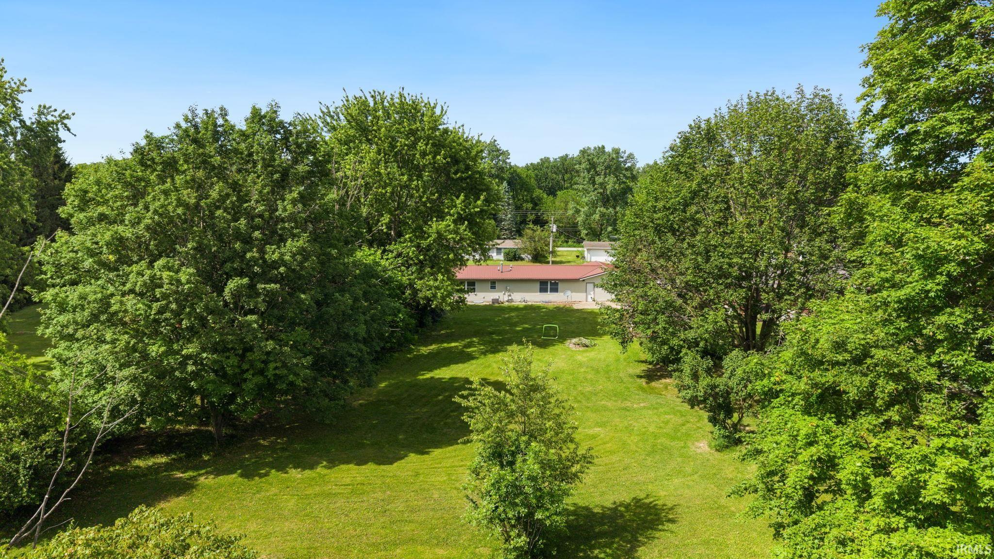 2619 E Robby Drive Warsaw IN 46580