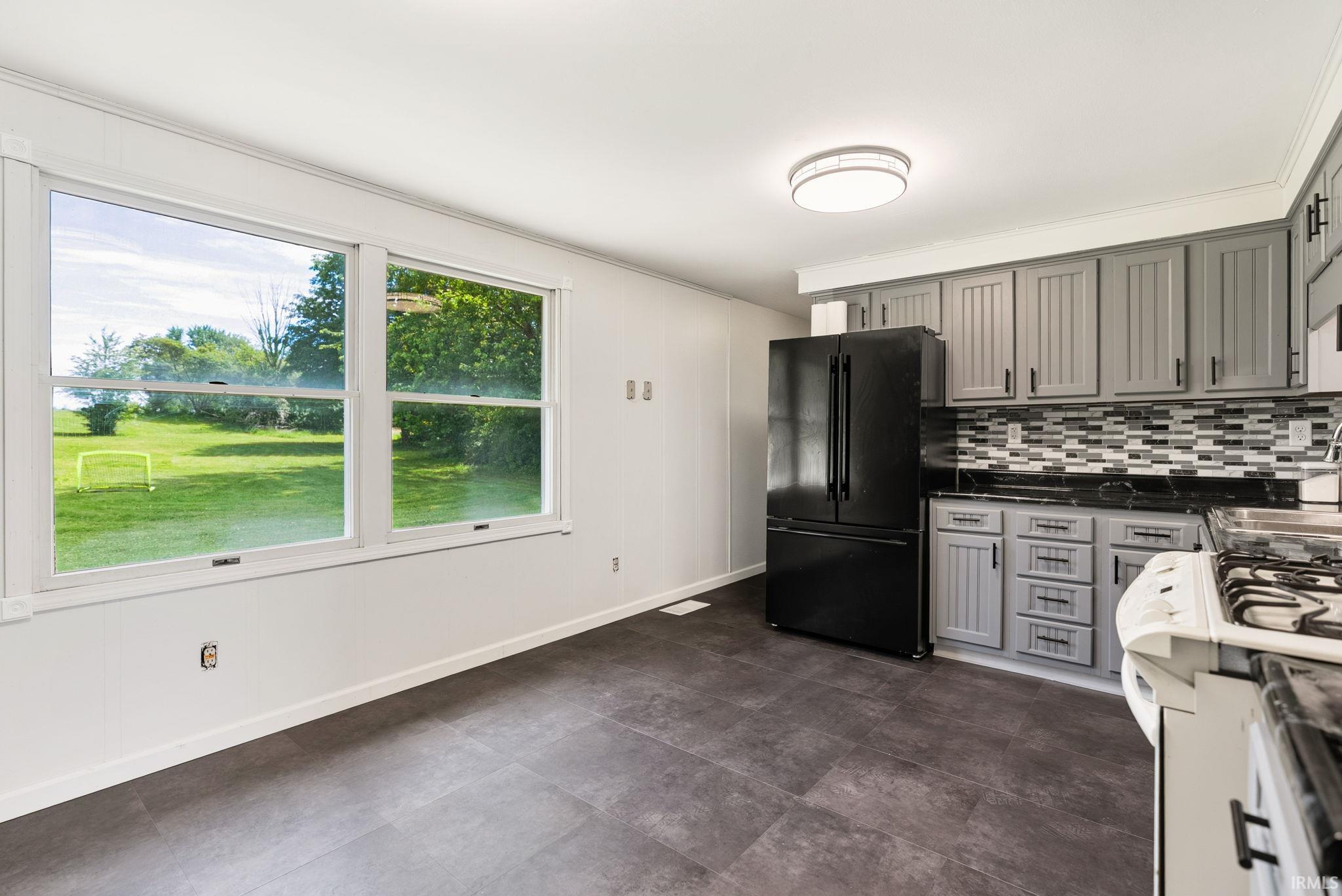 2619 E Robby Drive Warsaw IN 46580