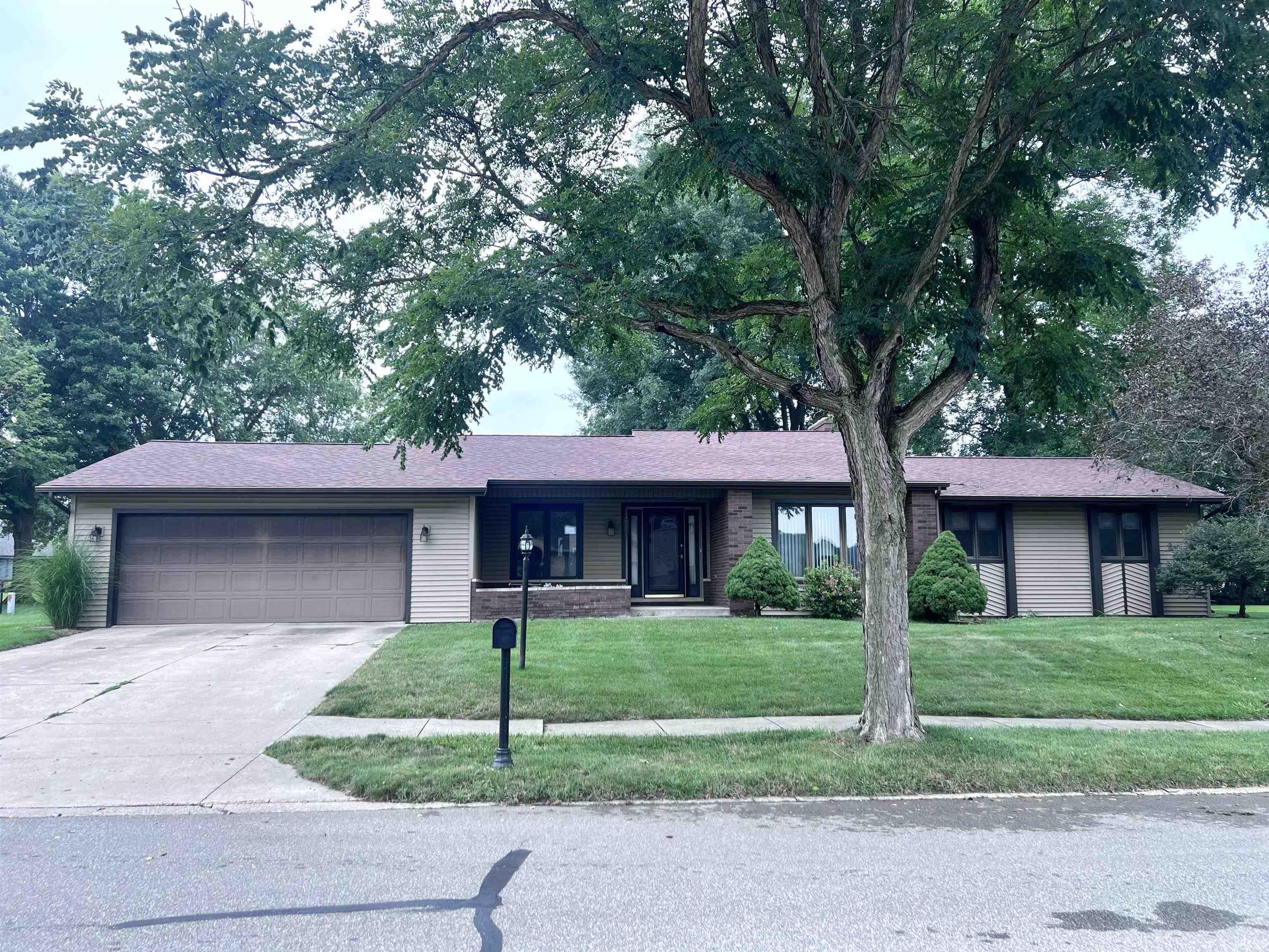 3815 Bent Oak Trail Elkhart IN 46517