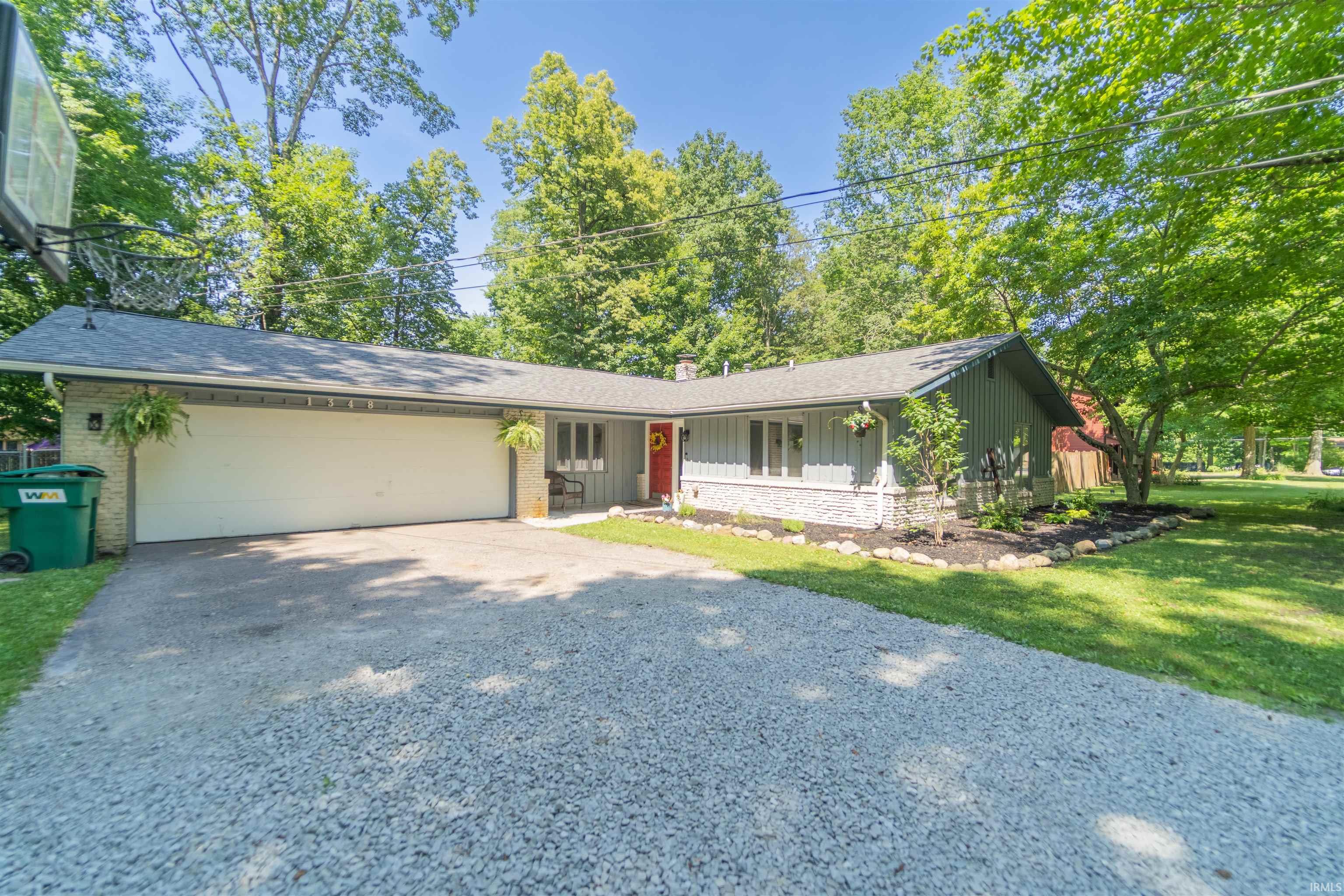 1348 W Oakdale Street Warsaw IN 46580