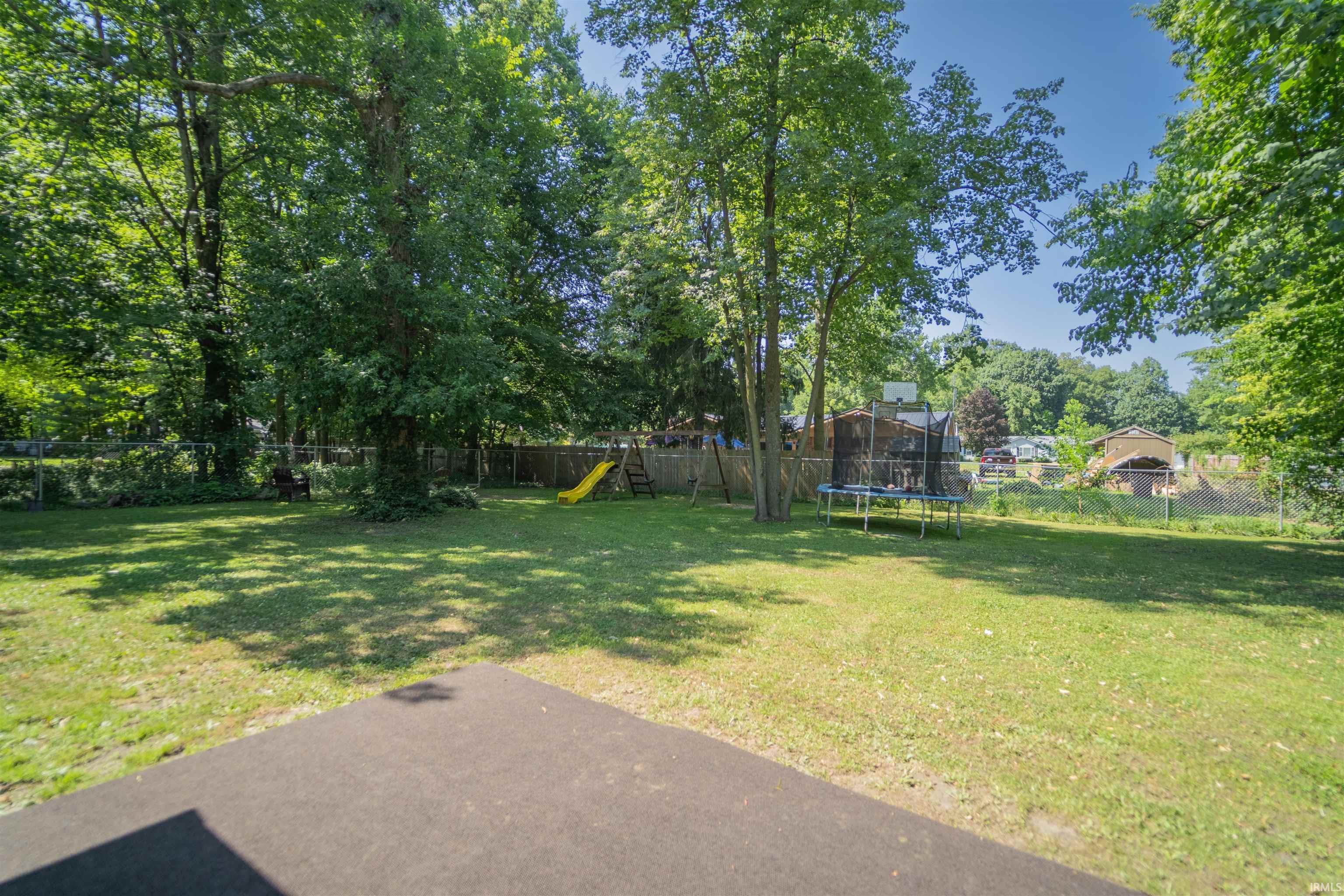 1348 W Oakdale Street Warsaw IN 46580