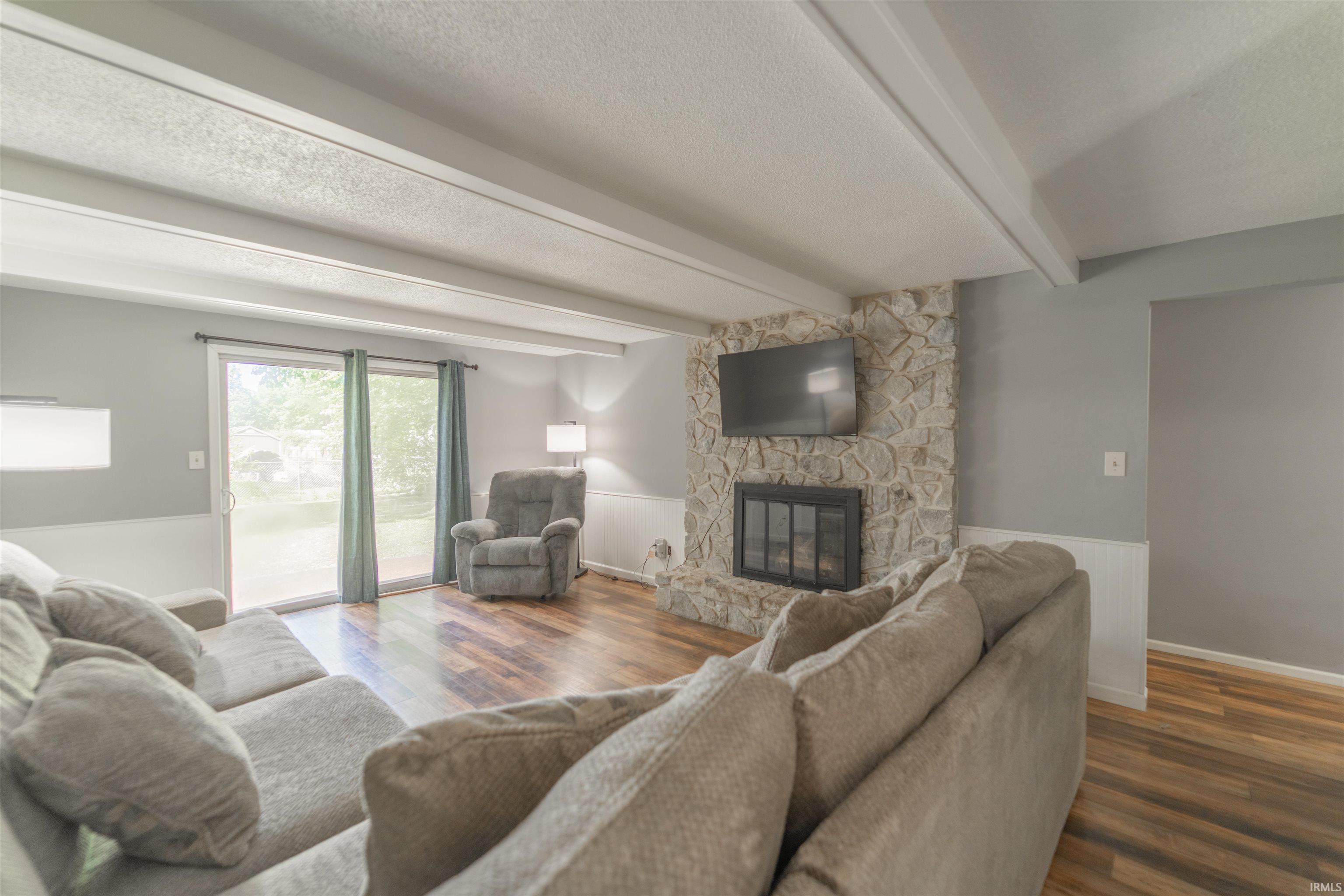 1348 W Oakdale Street Warsaw IN 46580