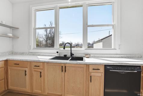 105 E Jefferson Street Kempton IN 46049