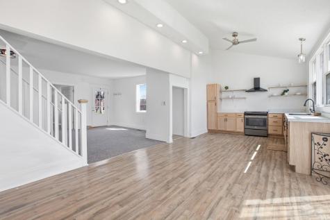 105 E Jefferson Street Kempton IN 46049