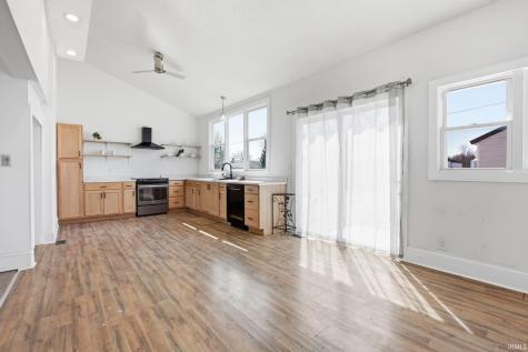 105 E Jefferson Street Kempton IN 46049