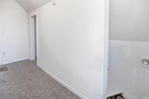 105 E Jefferson Street Kempton IN 46049