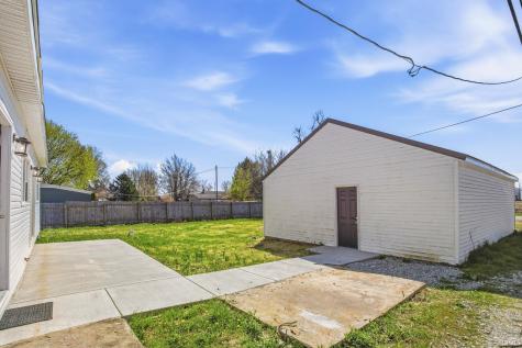 105 E Jefferson Street Kempton IN 46049