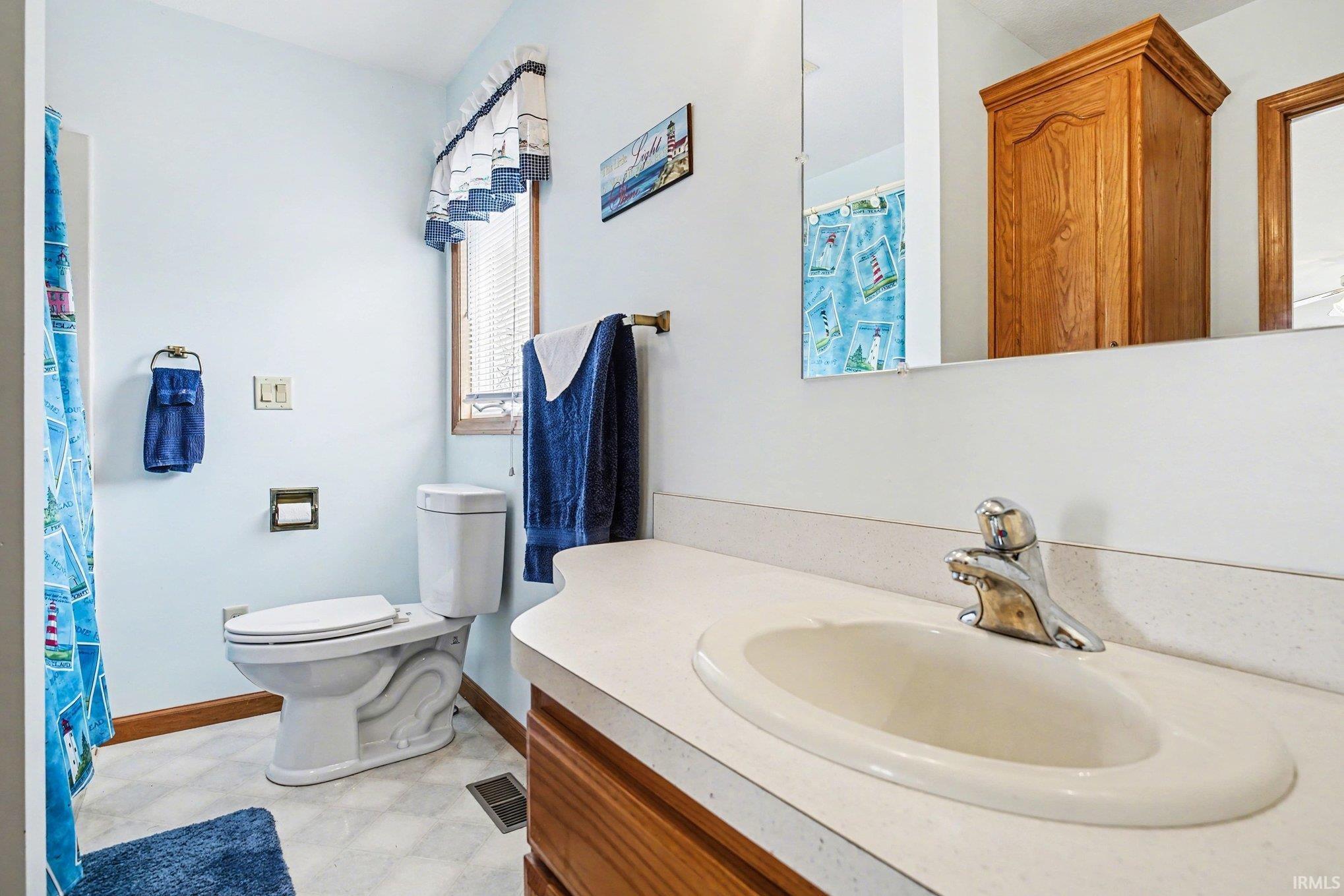 1007 Chapman Lake Drive Warsaw IN 46582