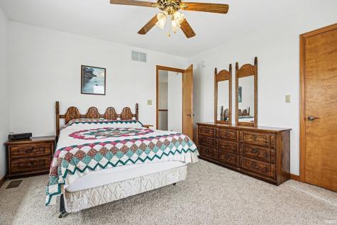 1007 Chapman Lake Drive Warsaw IN 46582