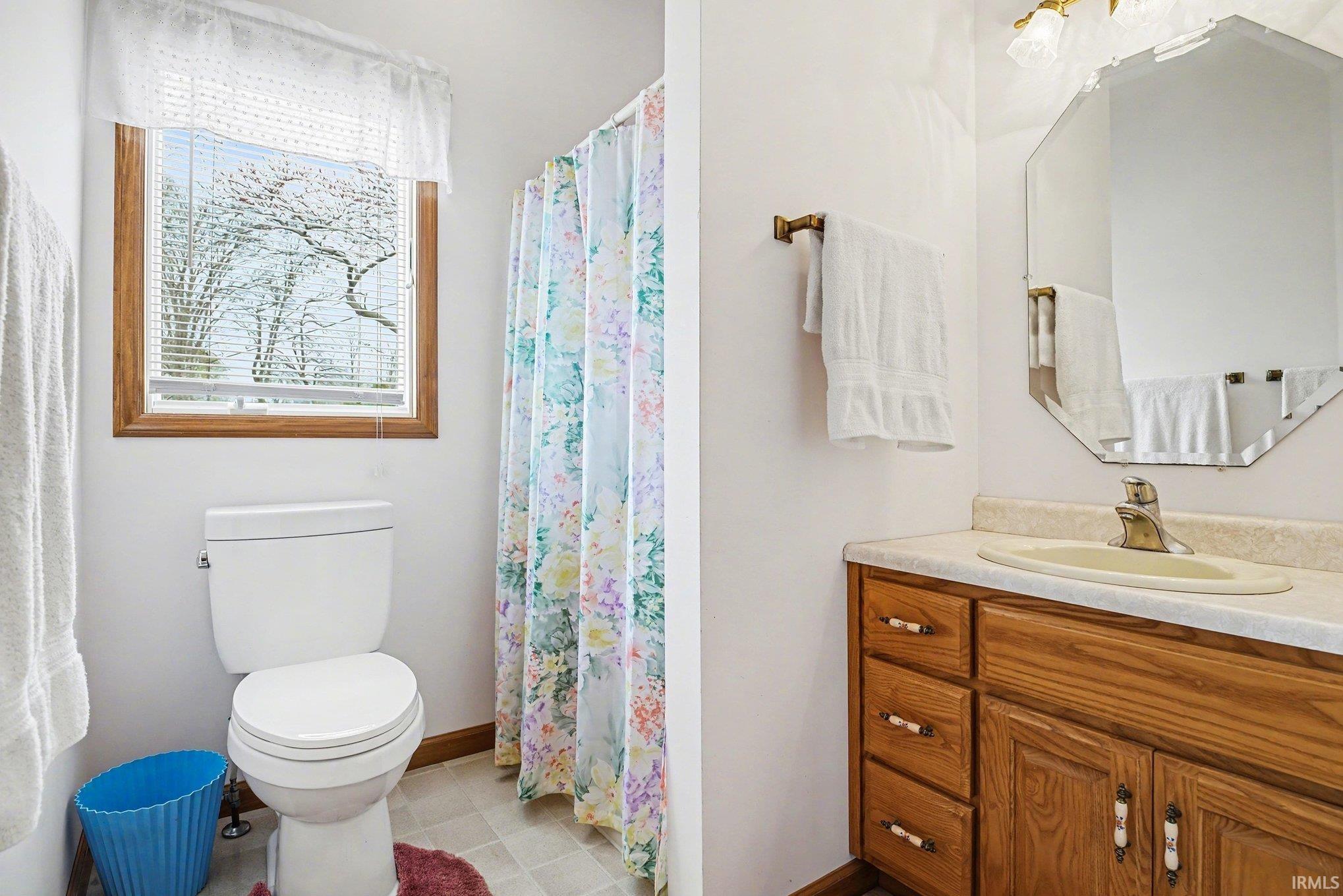1007 Chapman Lake Drive Warsaw IN 46582