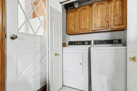 1007 Chapman Lake Drive Warsaw IN 46582
