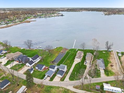 1007 Chapman Lake Drive Warsaw IN 46582