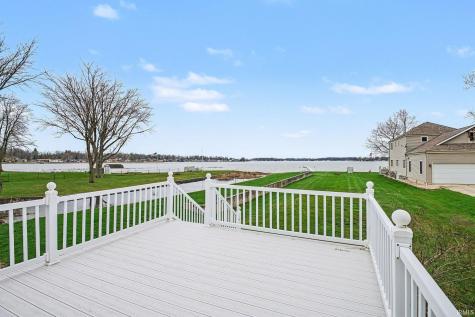 1007 Chapman Lake Drive Warsaw IN 46582