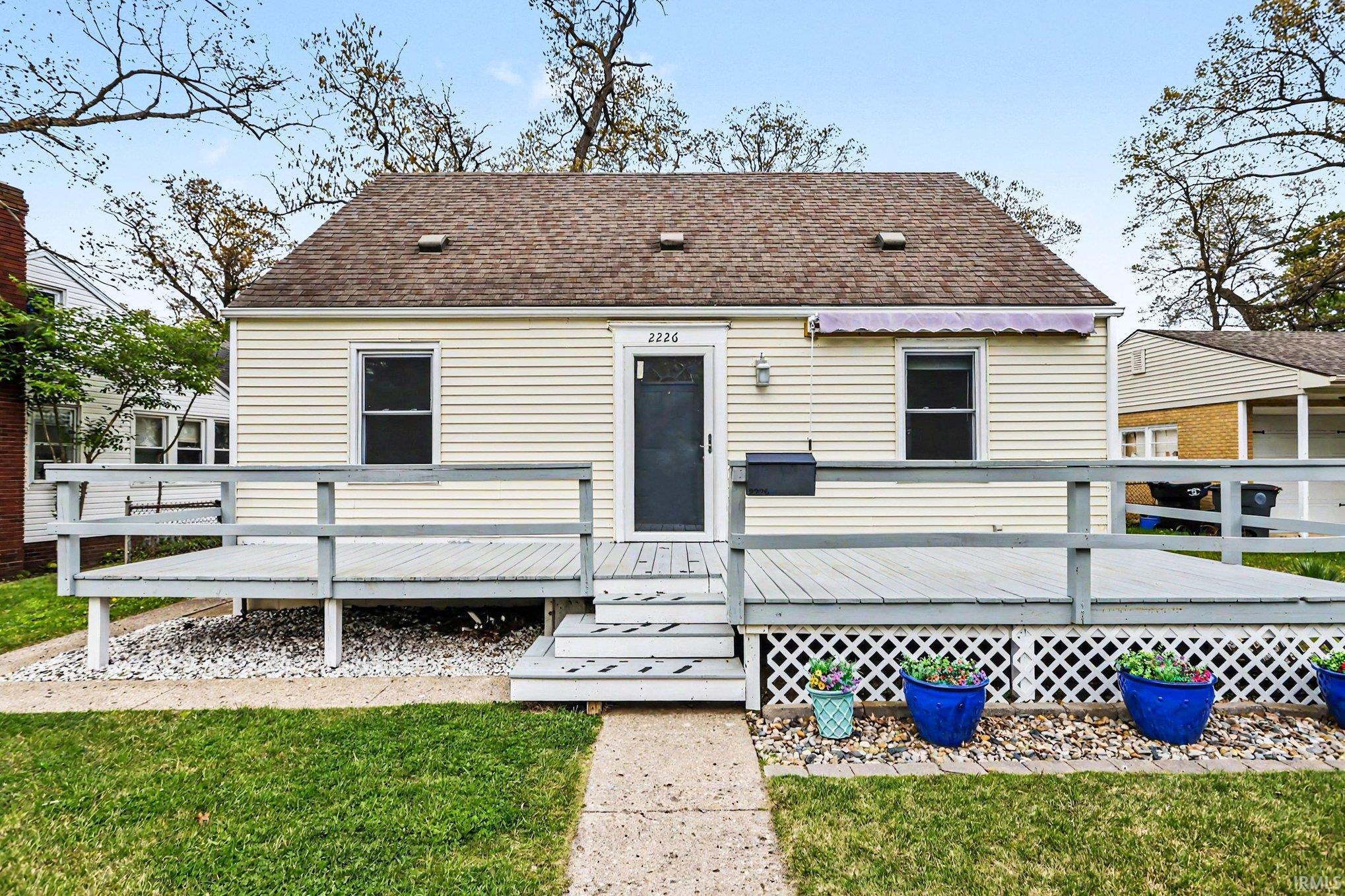 2226 Beverly Place South Bend IN 46616