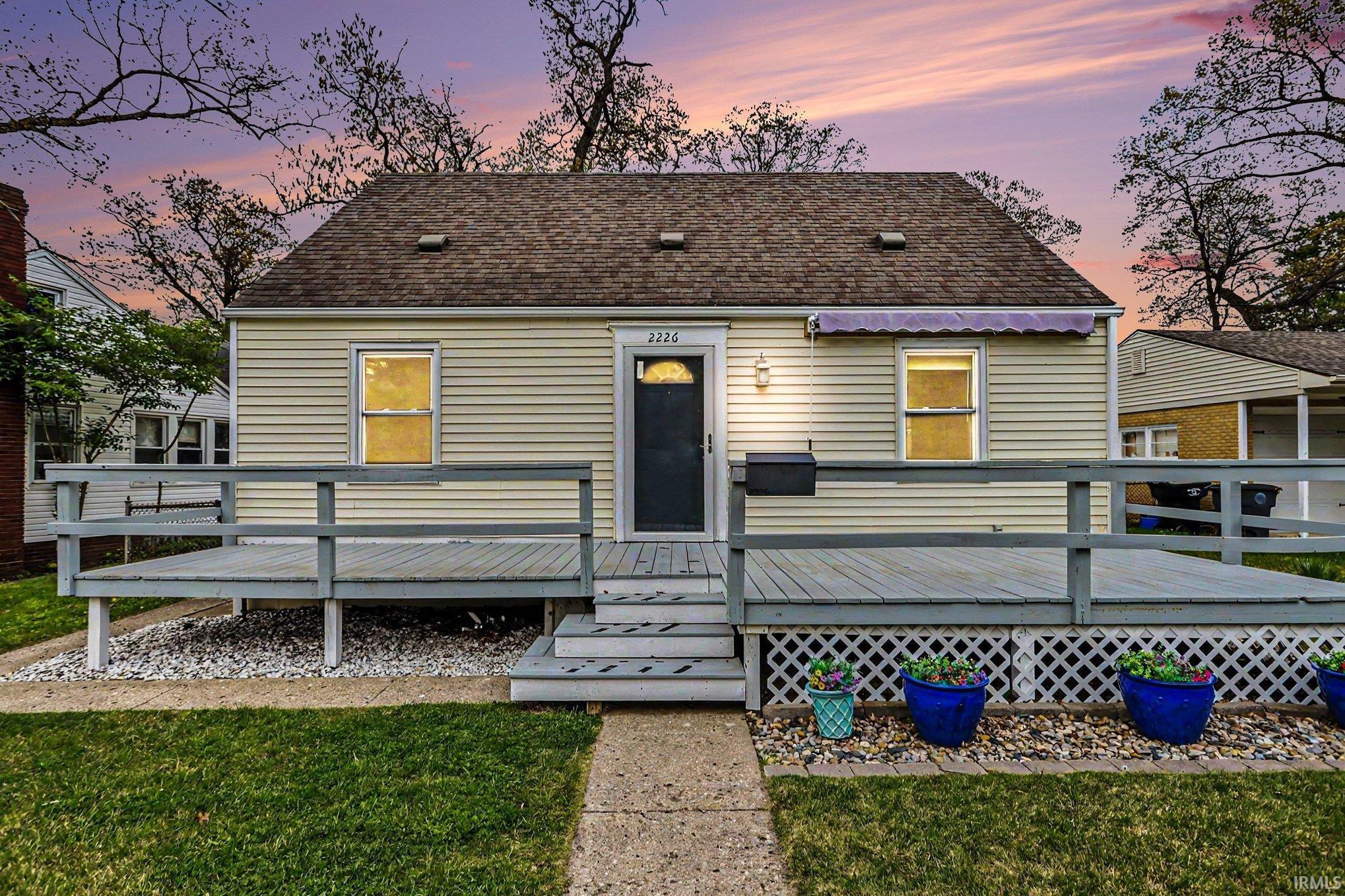 2226 Beverly Place South Bend IN 46616