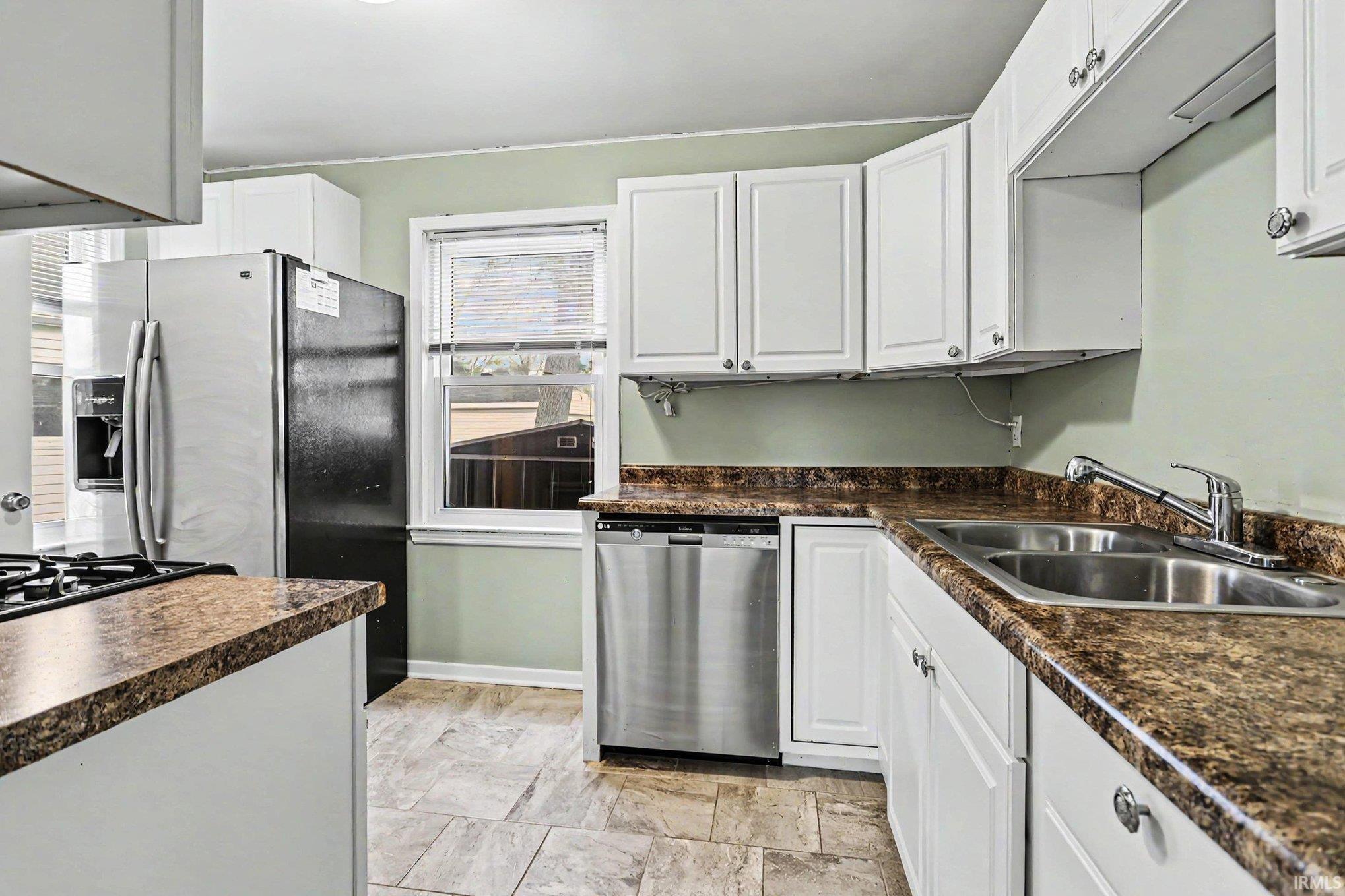 2226 Beverly Place South Bend IN 46616