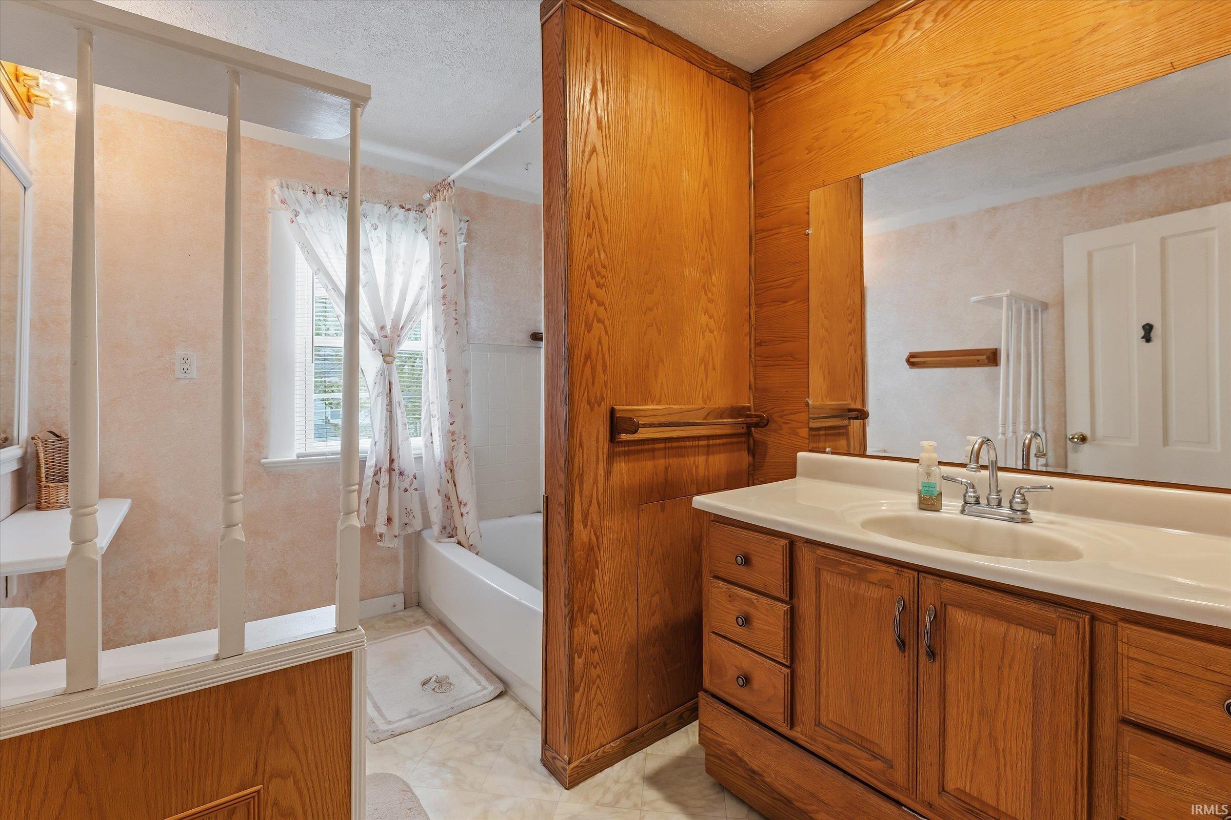 538 W 3rd Street Mishawaka IN 46544