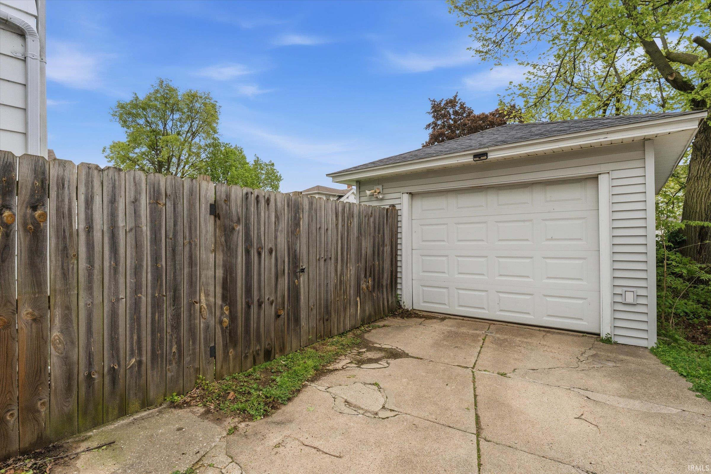 538 W 3rd Street Mishawaka IN 46544