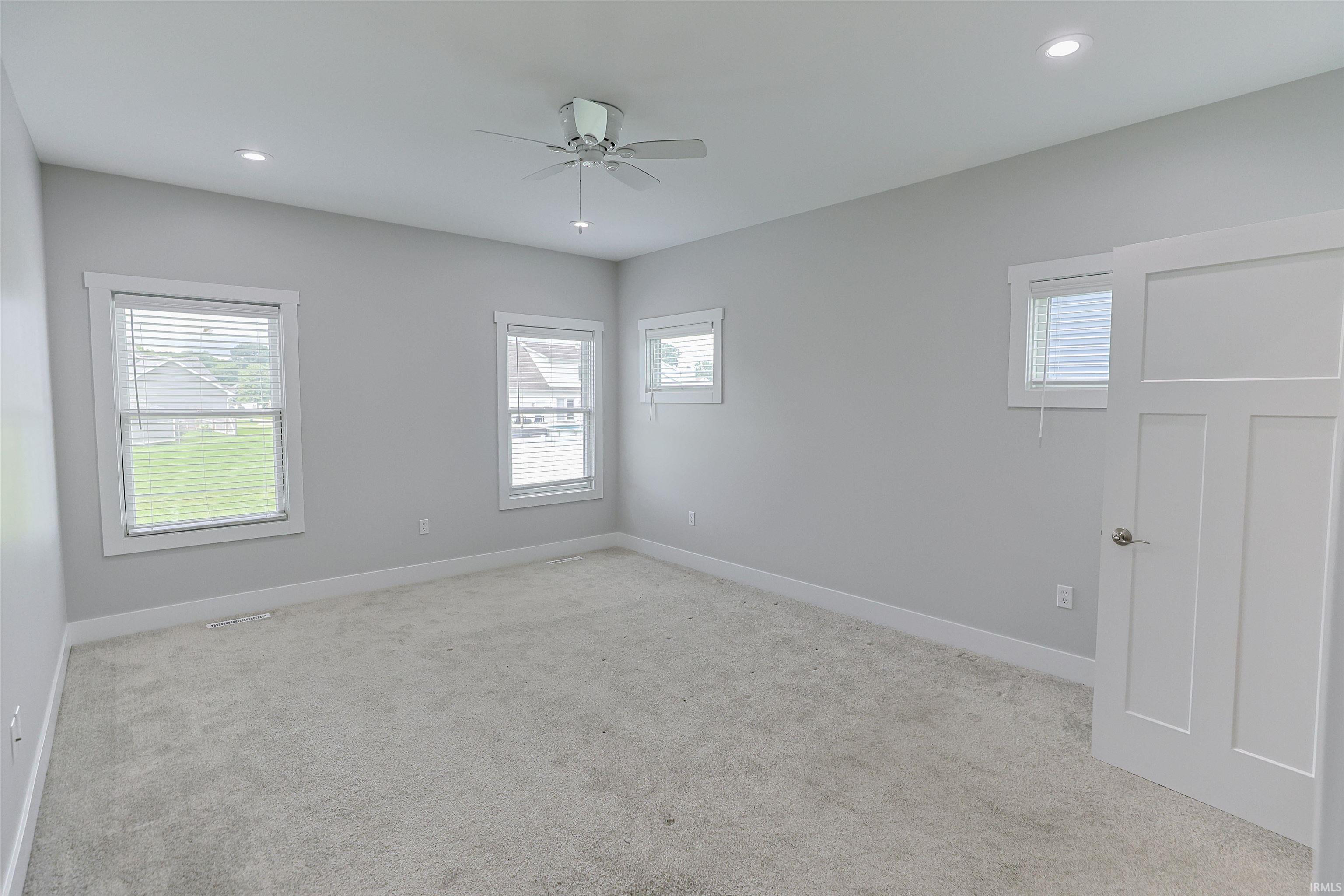 1725 Stoneham Drive Mishawaka IN 46544
