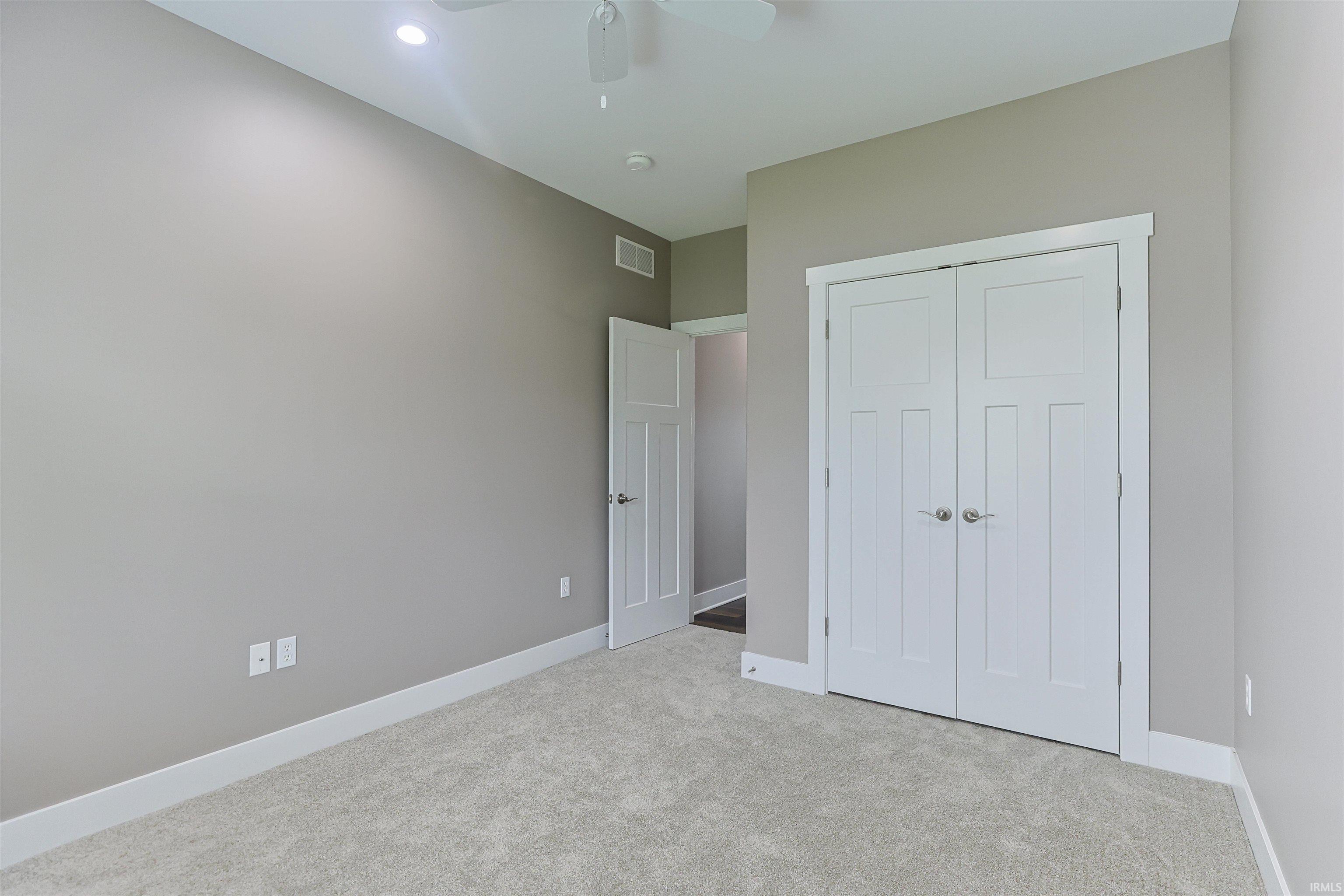 1725 Stoneham Drive Mishawaka IN 46544