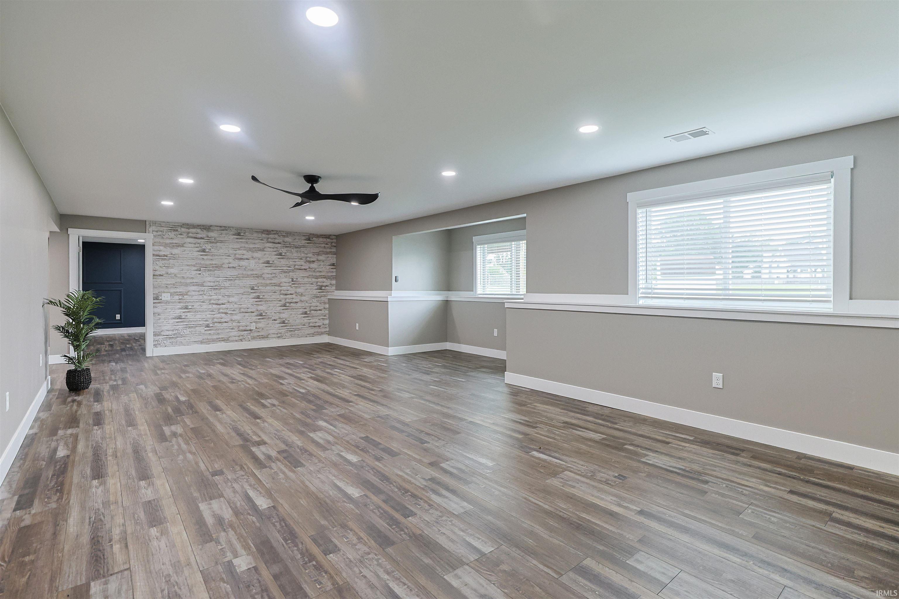 1725 Stoneham Drive Mishawaka IN 46544