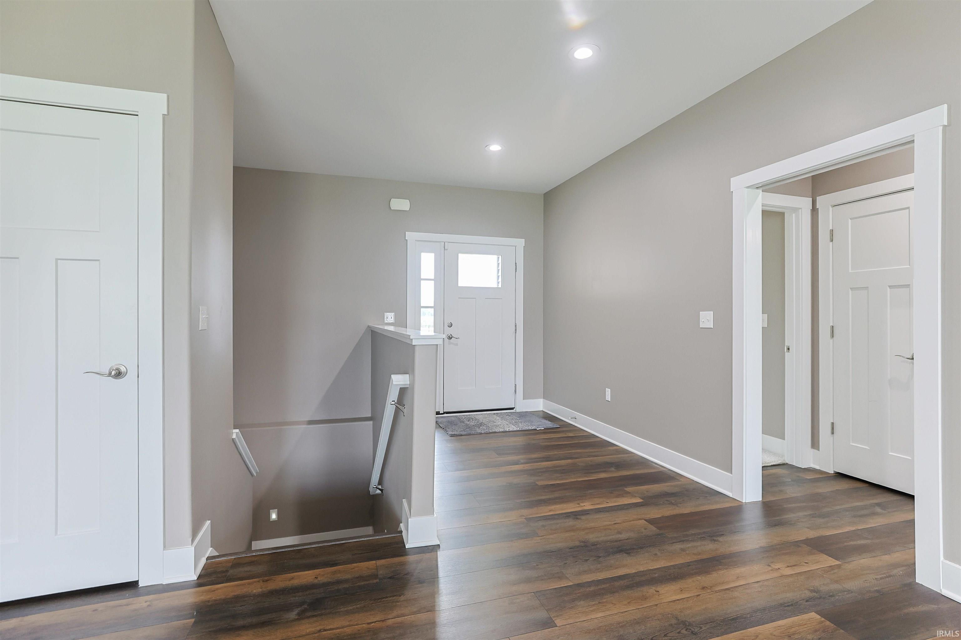 1725 Stoneham Drive Mishawaka IN 46544