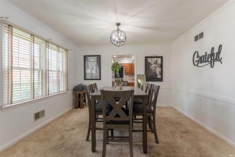 208 Camden Court Evansville IN 47715