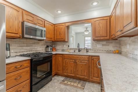 208 Camden Court Evansville IN 47715