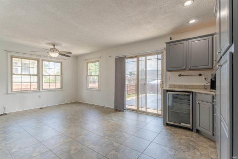 208 Camden Court Evansville IN 47715