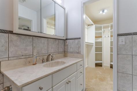 208 Camden Court Evansville IN 47715