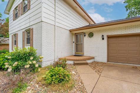 208 Camden Court Evansville IN 47715