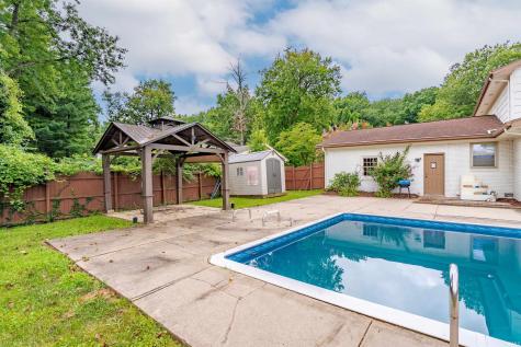 208 Camden Court Evansville IN 47715