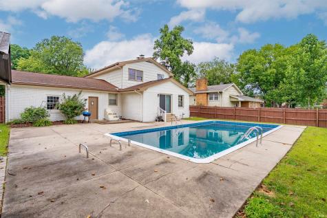 208 Camden Court Evansville IN 47715