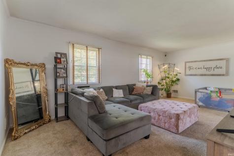 208 Camden Court Evansville IN 47715