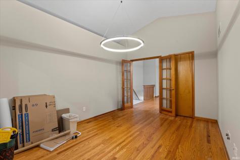 50715 Wimbledon Court South Bend IN 46637