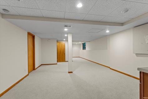 50715 Wimbledon Court South Bend IN 46637