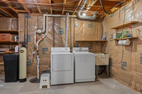 50715 Wimbledon Court South Bend IN 46637