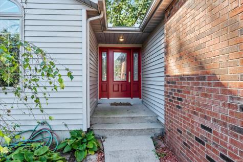 50715 Wimbledon Court South Bend IN 46637