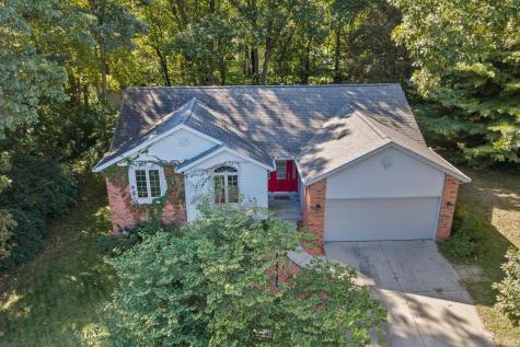 50715 Wimbledon Court South Bend IN 46637