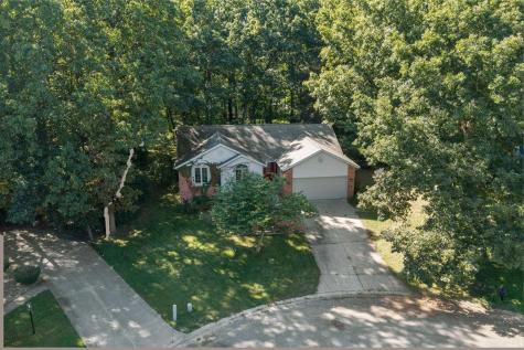50715 Wimbledon Court South Bend IN 46637