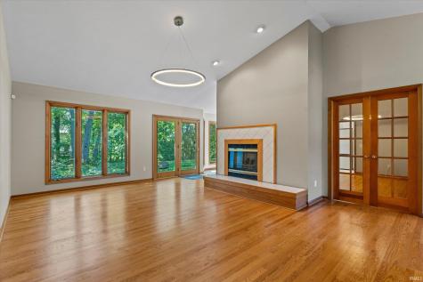 50715 Wimbledon Court South Bend IN 46637