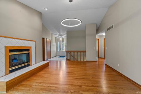 50715 Wimbledon Court South Bend IN 46637