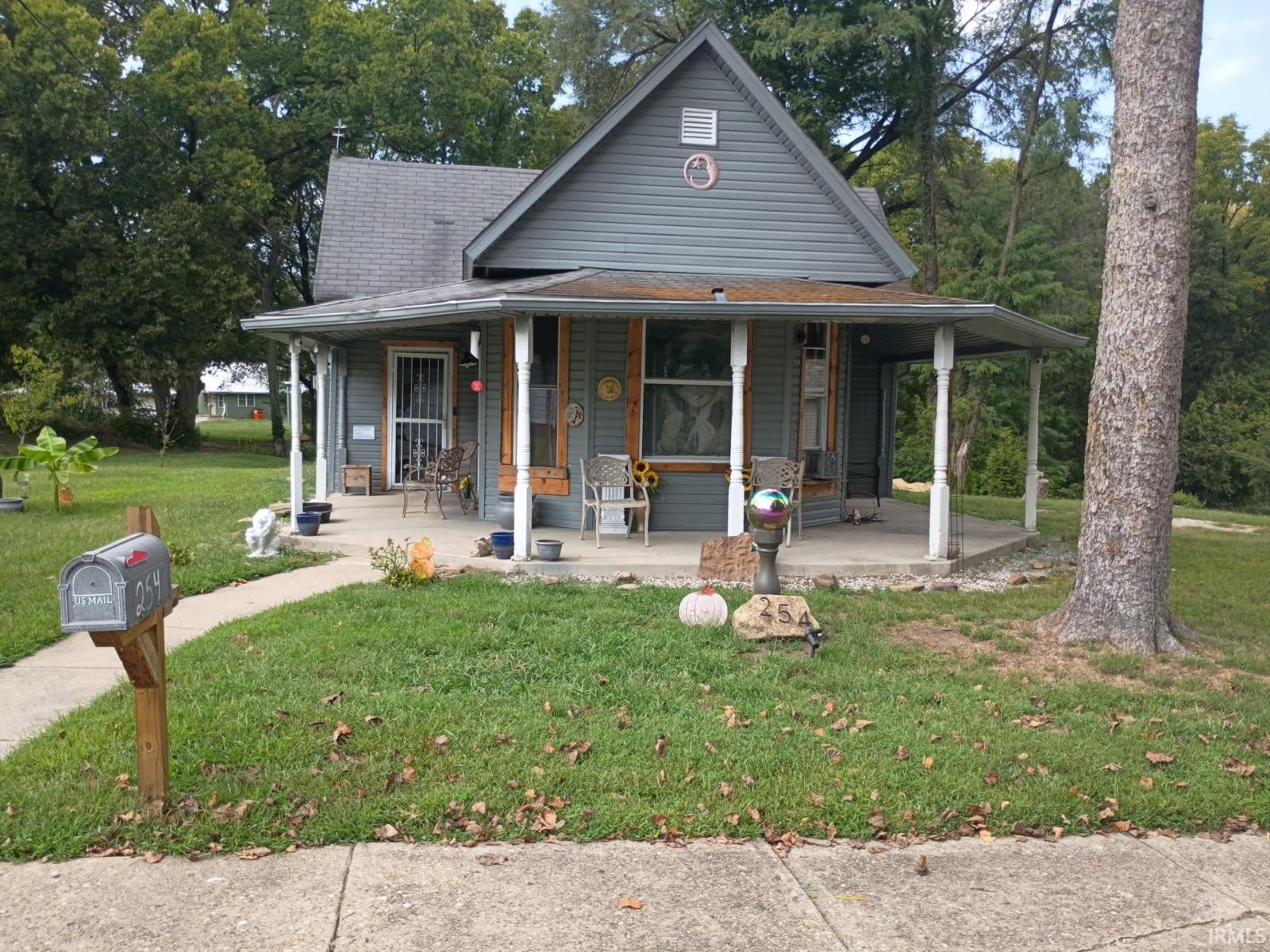 254 N Cold Springs Road Bloomfield IN 47424