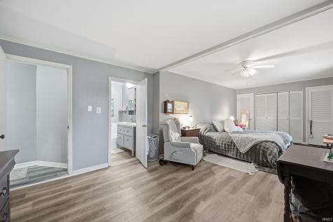 232 N 5th Street Parker City IN 47368