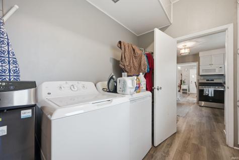 232 N 5th Street Parker City IN 47368