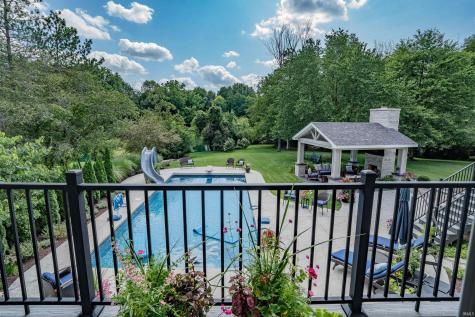 6328 Shady Creek Court Fort Wayne IN 46814