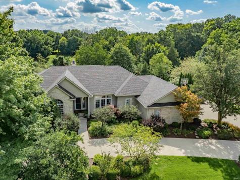 6328 Shady Creek Court Fort Wayne IN 46814