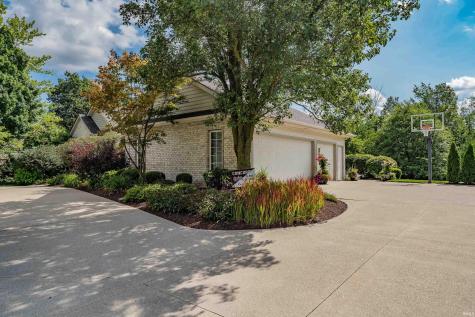 6328 Shady Creek Court Fort Wayne IN 46814