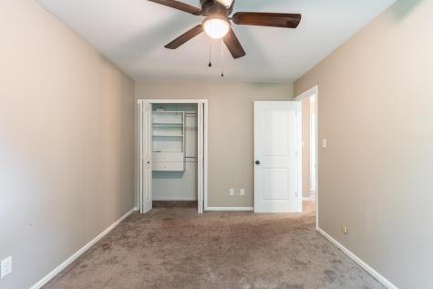 15707 Bluffton Road Fort Wayne IN 46819